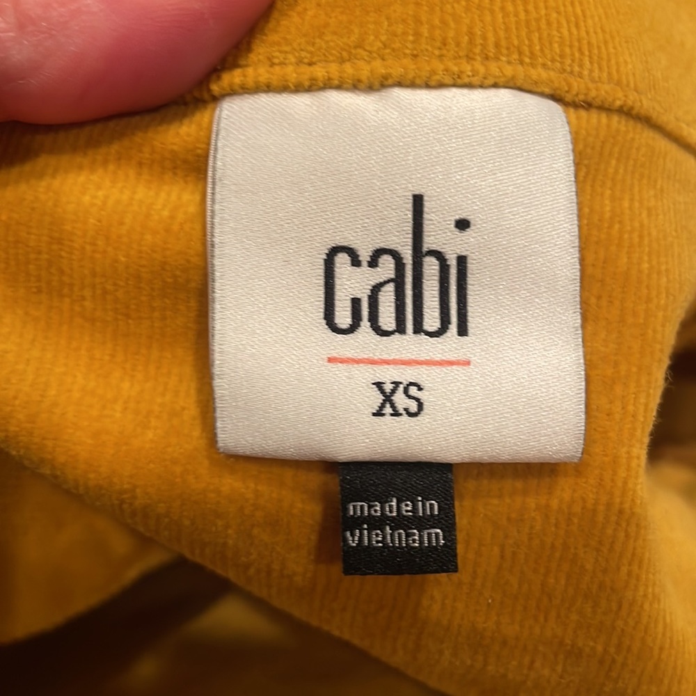 Cabi Citizen cropped jacket in Dijon sz xs and L - Picture 6 of 10